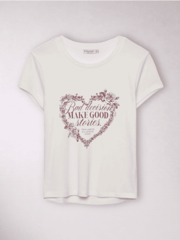 Camiseta Blanca Corazón Rosas