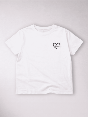 Camiseta Blanco Corazón Negro