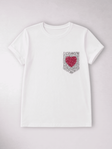 Camiseta Blanca Corazon Rosa