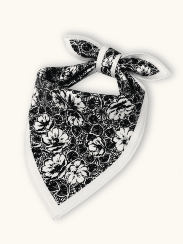Bandana Flores Peonias Blancas