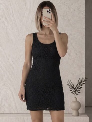 Vestido Negro Encajes Florales