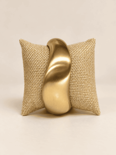 Brazalete Dorado Silueta Ondulada