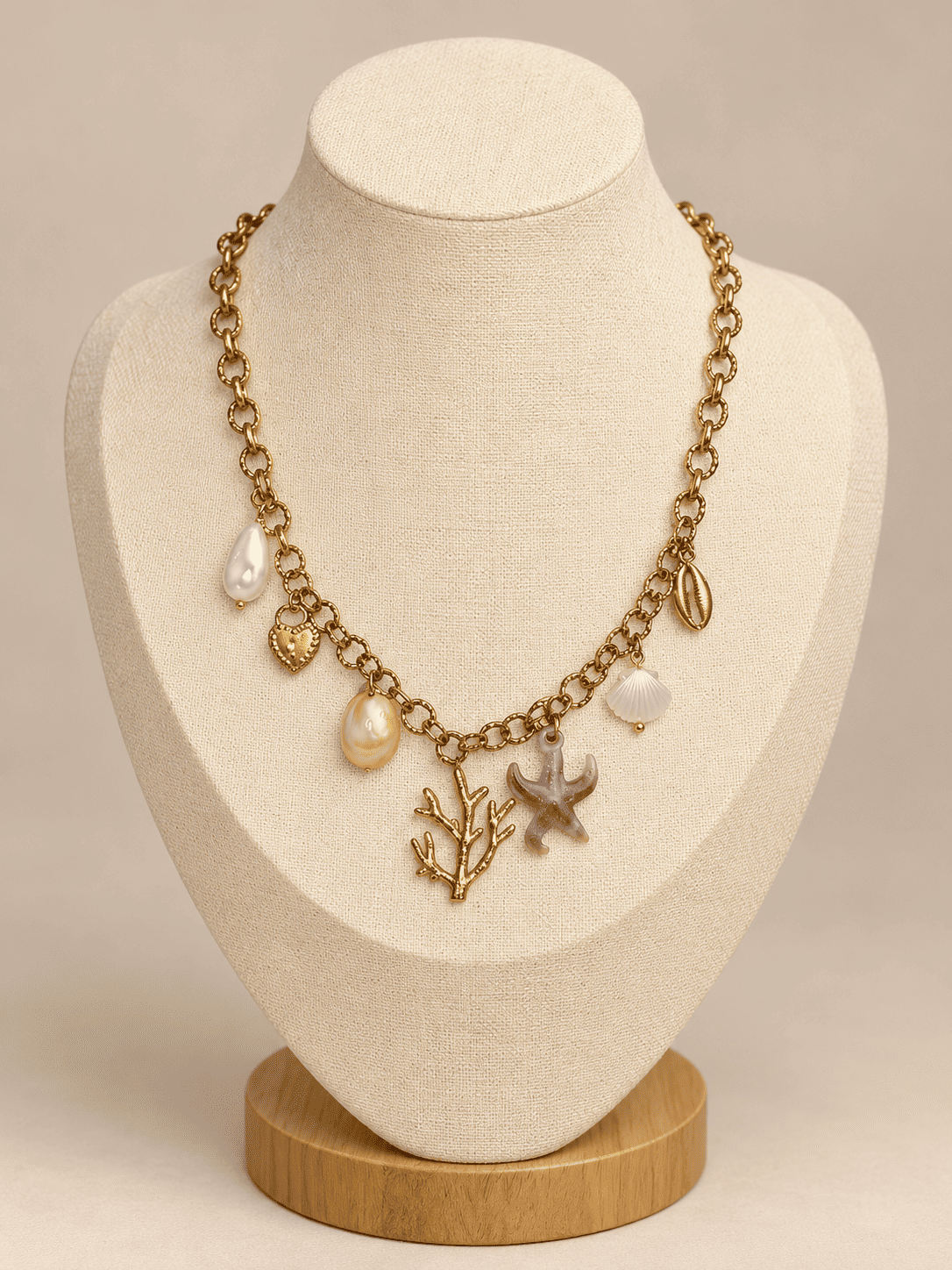 Collar Dorado Coral & Estrella de Mar