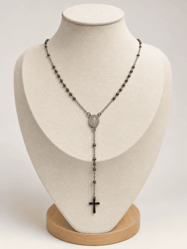 Collar Plateado Rosario