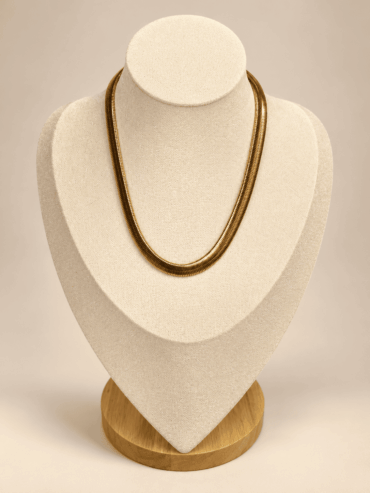 Collar Dorado Estilo Gargantilla
